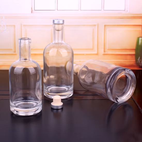Bottiglia di vino in vetro trasparente, nero opaco in tutte le misure, 200 ml, 375 ml, 500 ml, 750 ml, dotata di tappo